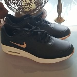 Nike Air Max 1 - Black and Rose Gold 9.5